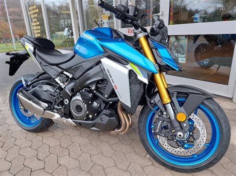 Motorrad Suzuki GSX S1000 YSF blau VORFÜHRER Baujahr 2023 333 km