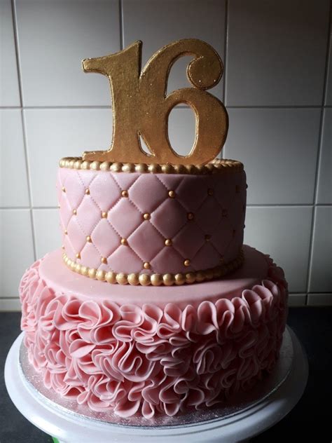 Sweet 16 Cake Pinkgold Sweet 16 Birthday Cake Sweet 16 Cakes Sweet