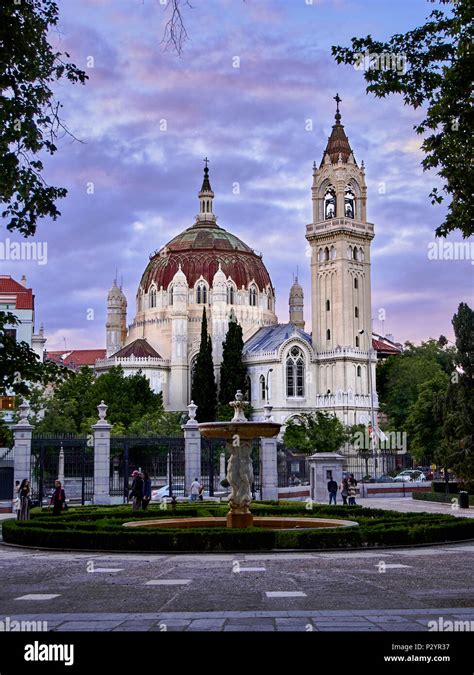 Iglesia Parroquial De San Manuel San Benito Fotograf As E Im Genes De