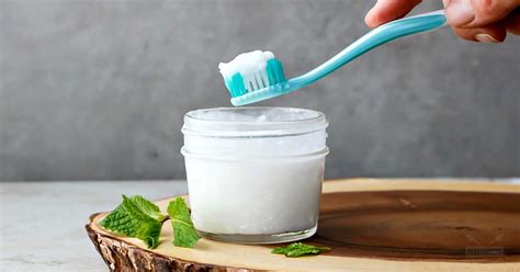 Homemade Whitening Toothpaste (3-Ingredient) | Natural Remedies