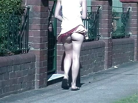 Wind Blowing Up Dress Porn Pictures Xxx Photos Sex Images Pictoa