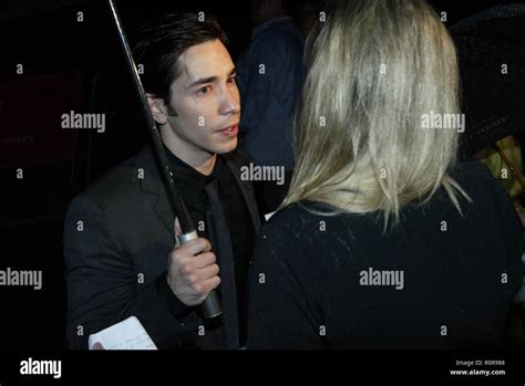 Justin Long And Ginnifer Goodwin The Premiere Of Hes Just Not That