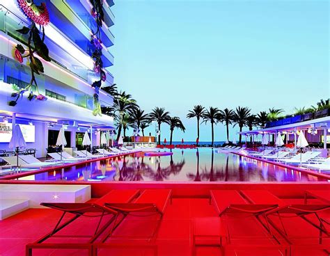 USHUAÏA IBIZA BEACH HOTEL Playa d en Bossa 10 07817 Sant Jordi Ses