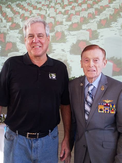 Wreaths Across America | Helping Hands For Freedom