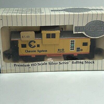 Bachmann Silver Series Ho Chessie Caboose Wide Vision Railroad