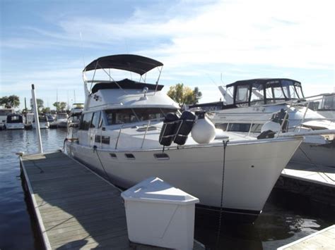 1987 Bayliner 3870 Motoryacht Power Boat For Sale