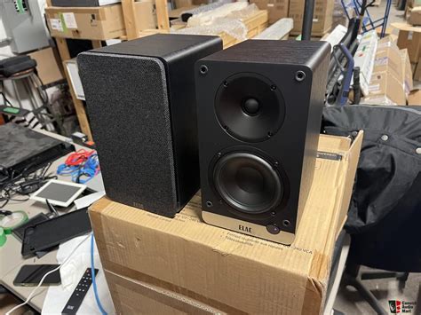 Elac Debut Connex Dcb41 Black Powered Speakers Pair Open Box