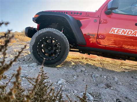 Kenda Launches New Klever AT2 Tire at 2019 SEMA