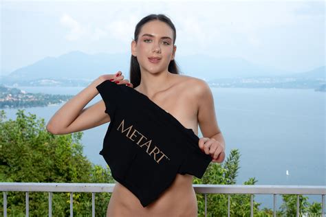 Amateur Girl MetArt Perfect Scenery Vixi Rafi High
