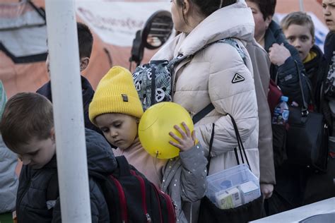 Unicef Unhcr Pi Della Met Dei Bambini Ucraini Rifugiati Non