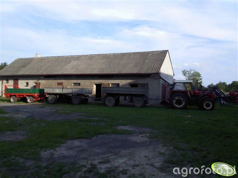 Zdj Cie Traktor Zetor I Ma Y Poci G Id Galeria Rolnicza