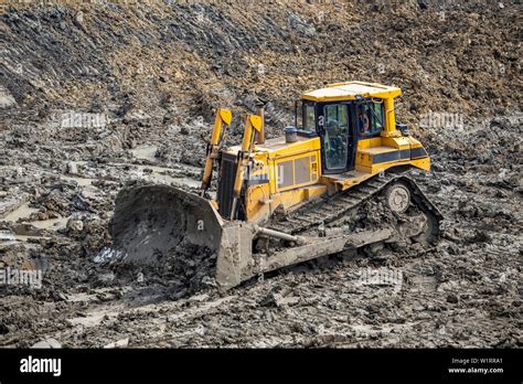 Piles Of Dirt Hi Res Stock Photography And Images Alamy