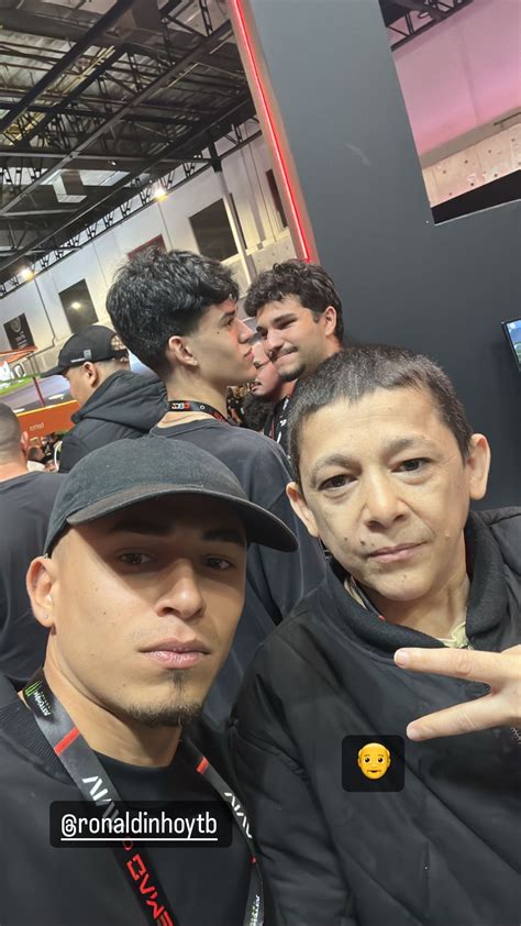 Fique longe dele Mumu, Jackzão!!(humor da live dele) : r/smurfdomuca