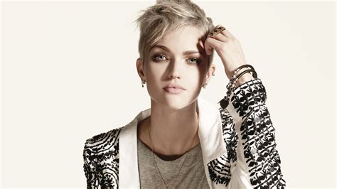 Ruby Rose Wallpapers Images Photos Pictures Backgrounds