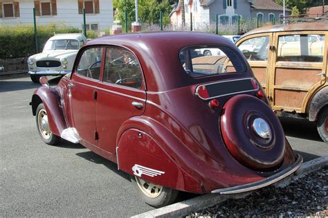 Description du véhicule Peugeot 202 Encyclopédie automobile