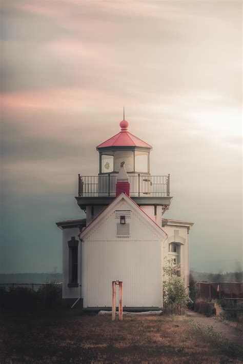 West Point Lighthouse, Seattle Wa [OC]. : r/LighthousePorn