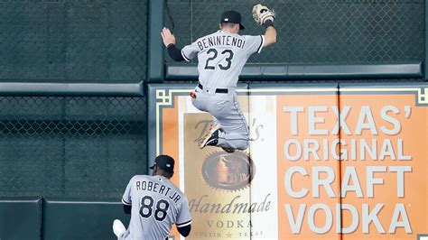 Robert Moncada Power White Sox Past Astros 6 3 Abc7 Chicago