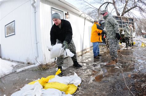 Dvids Images North Dakota Flood Fighting [image 4 Of 10]