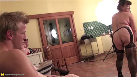 Real Thirsty Amateur Matures Sharing Guy Hotntubes