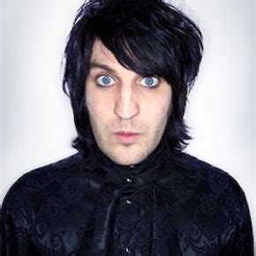 Noel Fielding Age Net Worth Relationship Ethnicity Height