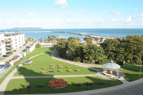 The Royal Marine Hotel Dublin, Dublin, IE - Reservations.com