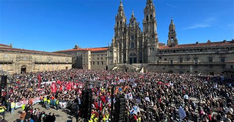 Unha Masiva Manifestaci N Reclama Un Cambio Urxente Na Pol Tica