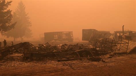 Santiam Fire Again Renamed Beachie Creek Fire Grows To 182 000 Acres