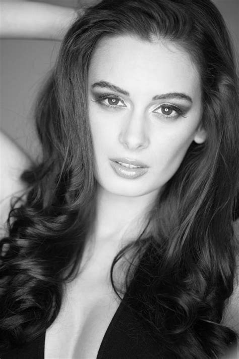 Evelyn Sharma Hot Bikini Pics Photos FilmiBeat