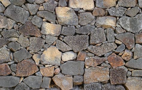 How To Make A Lava Rock Wall? - EVOKING MINDS