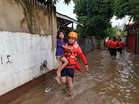 Floods And Landslides In Philippines At Least 45 Fatalities