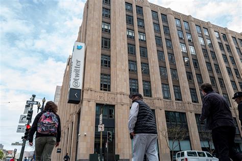 Musks Spat With San Francisco Could Spur Twitter Relocation Bloomberg