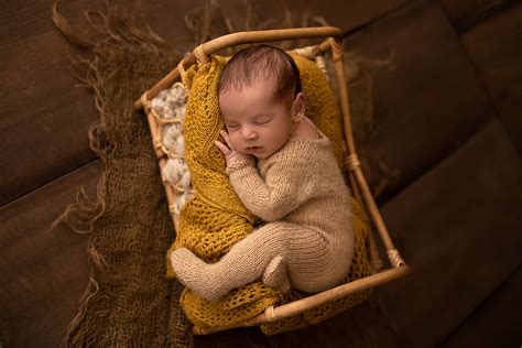 Kleines Wunder Livio Familienbilder Im Fotostudio Babyfotos