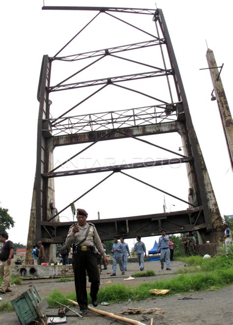 Jembatan Cagar Budaya Antara Foto