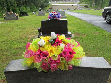 How To Decorate A Grave For Valentine's Day at Kathaleen Velasquez blog