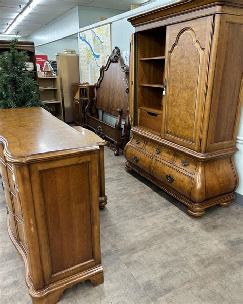 Affordable Now Its November 🍁🪾🦃 Come See Some Items Worth Falling For Pictured Furniture