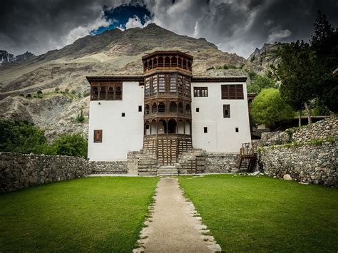 khaplu palace  called yabgo khar  local language  palace