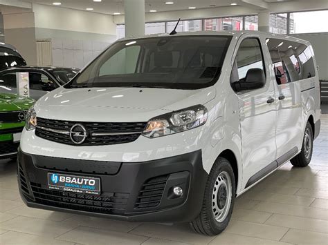 Opel Vivaro ihned k odběru Provedení COMBI L Electric 100kW 75kW za