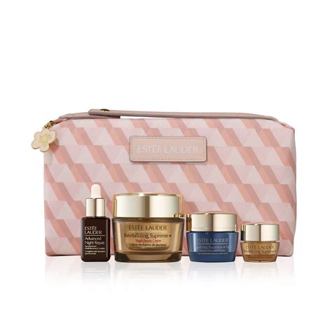 Revitalizing Supreme Coffret Soin Le Rituel Raffermissant Est E Lauder