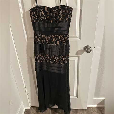 Bcbg Formal Dress Nude And Black Lace Gem