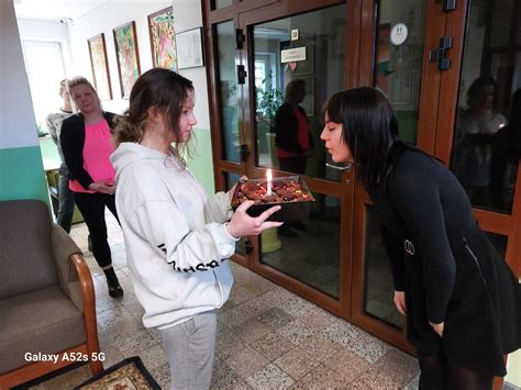 Urodziny Wiktorii Okr Gowy O Rodek Wychowawczy W Warszawie Falenicy