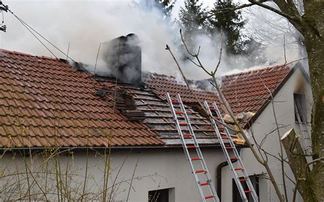 Brand In Einfamilienhaus Im Unterallg U Mit Hohem Sachschaden