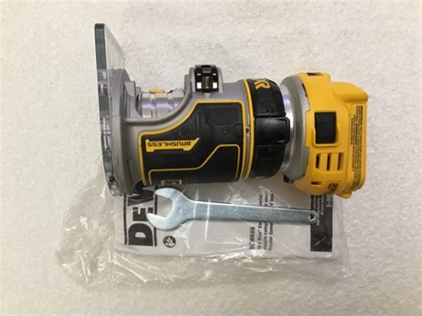 New Dewalt Dcw600b 20v Max Xr Brushless Cordless Compact Router Bare Tool Ebay