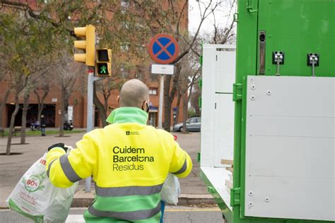 Cuidem Barcelona El Servicio De Limpieza Y Recogida De Residuos Ya