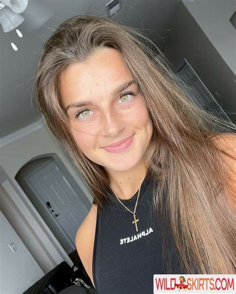 Janelle Jolicoeur Ally Jolicoeur Janellejfitness Nude OnlyFans Instagram Leaked Photo