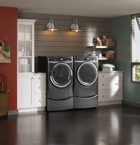 GE GEWADRGG2 Side-by-Side on Pedestals Washer & Dryer Set with Front ...