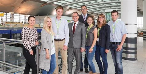 Für Fünf Neue Auszubildende Startet Am Dortmund Airport Die Ausbildung