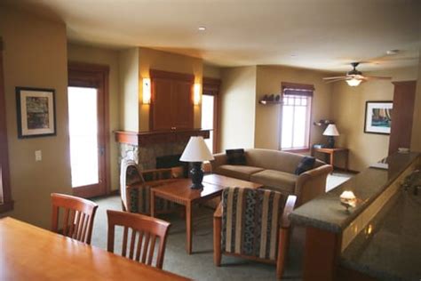 The Village At Squaw Valley Ski In Ski Out One Bedroom Den Condo