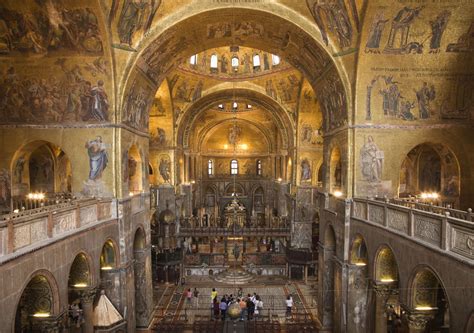 San Marco Basilica | Venetian Gothic Architecture, Mosaics & History ...