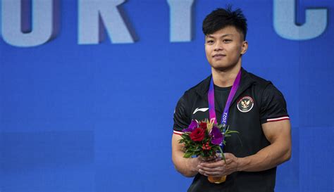 Momen Rahmat Erwin Abdullah Raih Emas Asian Games Sekaligus Pecahkan