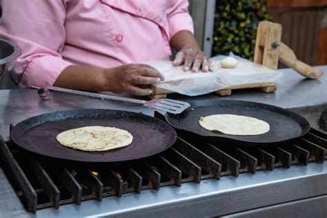 Mexican Comal Your 101 Guide To Mexican Pans